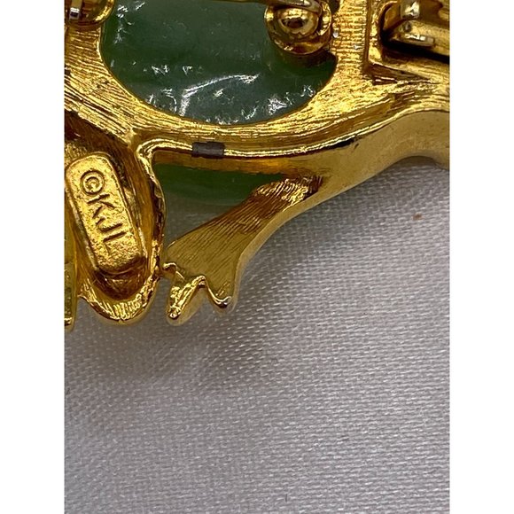 KJL signed Frog Brooch Green Stone iin Metal Gold Plate Mount Good Condition - Picture 6 of 9